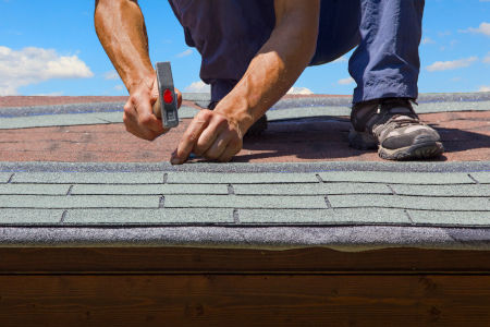 How to choose the right roofing contractor for your home