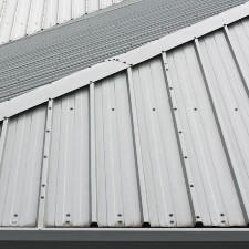 Thumbs metal roofing